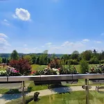 호텔 Azur En Ardenne 더뷔