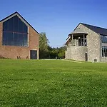 Azur En Ardenne 호텔 4*