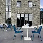 Azur En Ardenne 더뷔