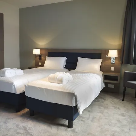 Azur En Ardenne Отель Дюрбюи