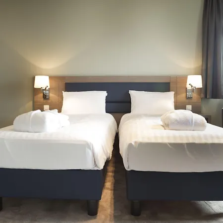 奥兹恩阿登纳酒店 酒店 杜柏