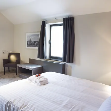 Hotel Azur En Ardenne 4*