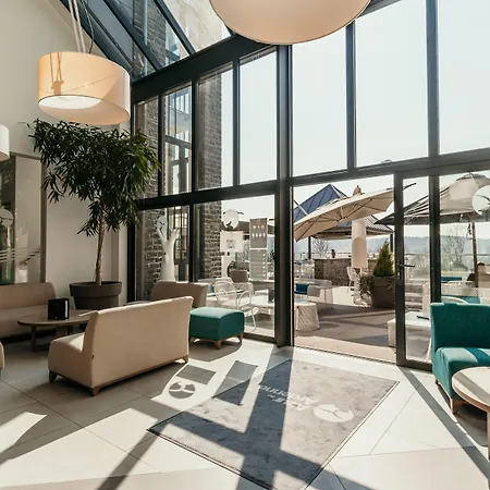 奥兹恩阿登纳酒店 杜柏