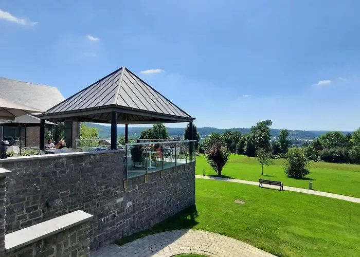 호텔 Azur En Ardenne 더뷔