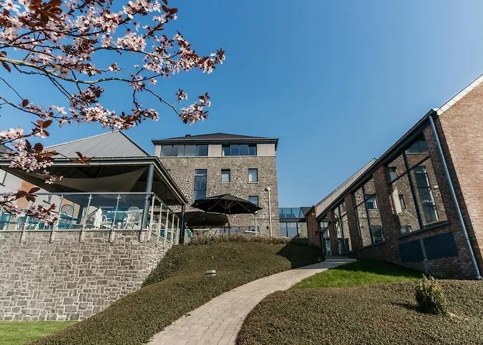 Azur En Ardenne 4* 더뷔