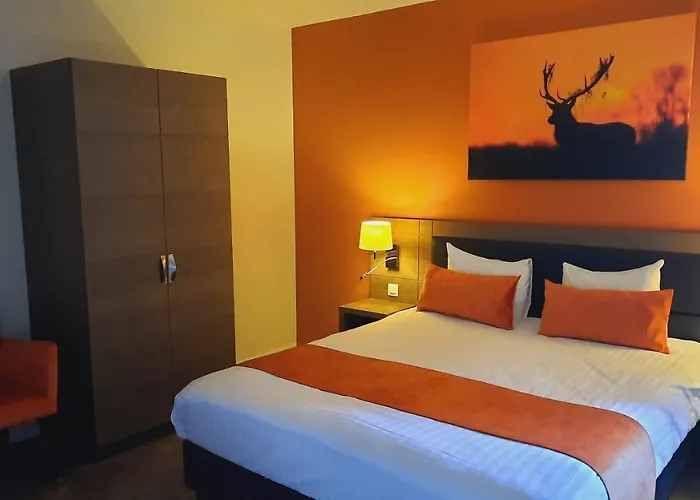 Azur En Ardenne 호텔