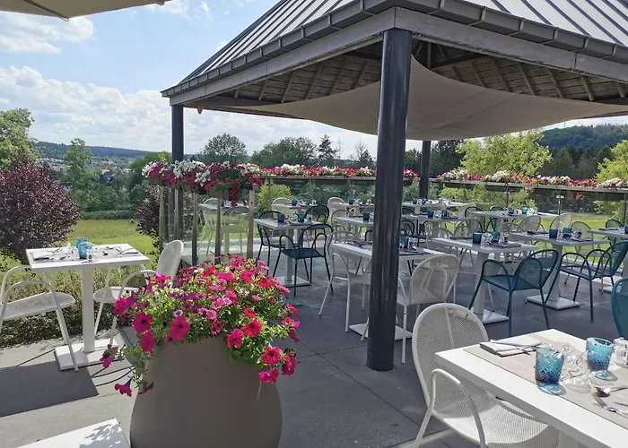 Azur En Ardenne 호텔 더뷔