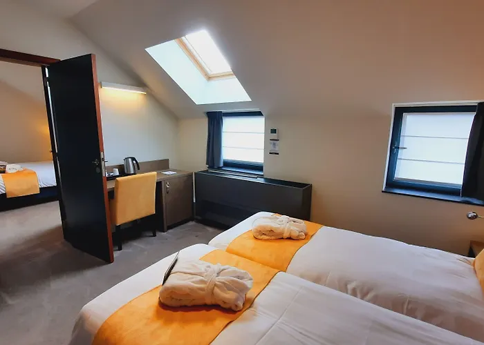 Azur En Ardenne 호텔